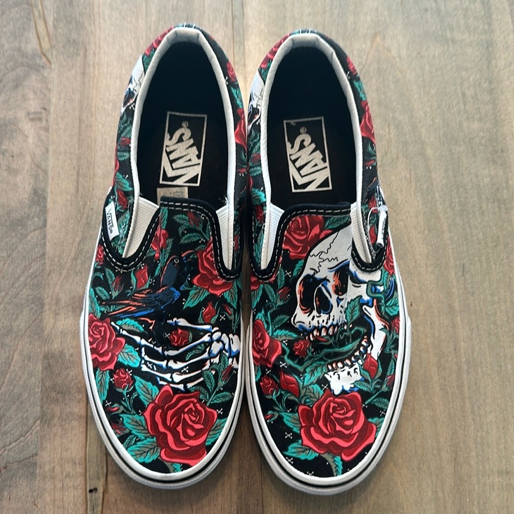 Vans Slip on Skull and Roses